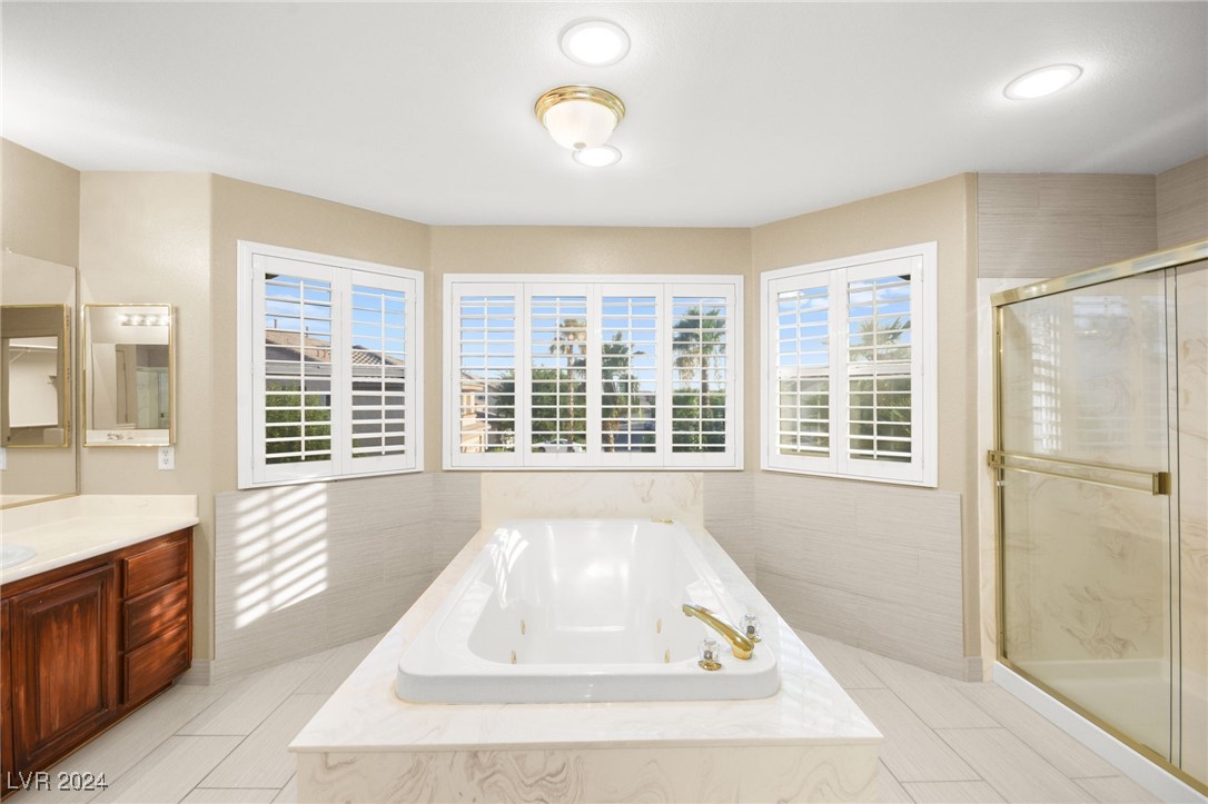 8093 Mosaic Harbor Avenue