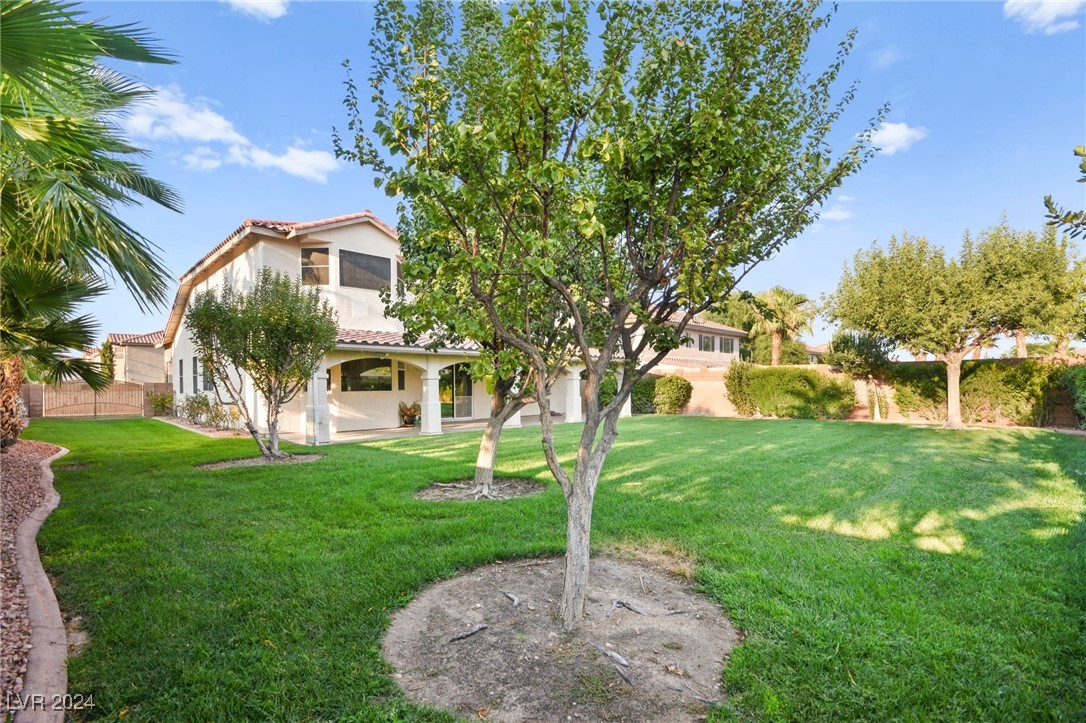 8093 Mosaic Harbor Avenue