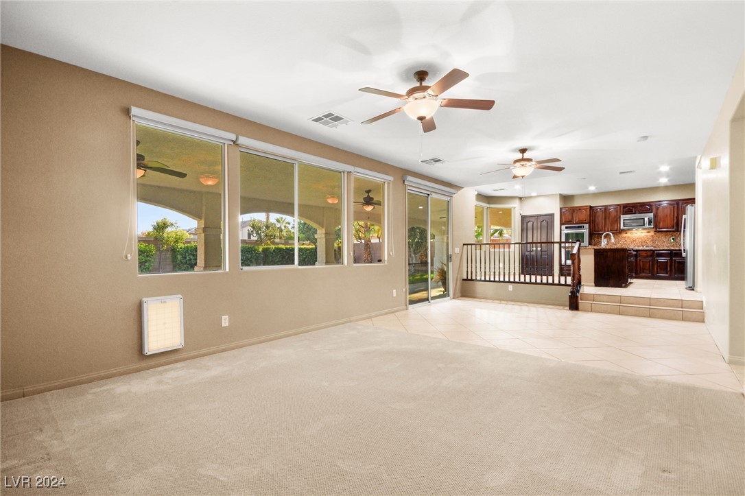 8093 Mosaic Harbor Avenue