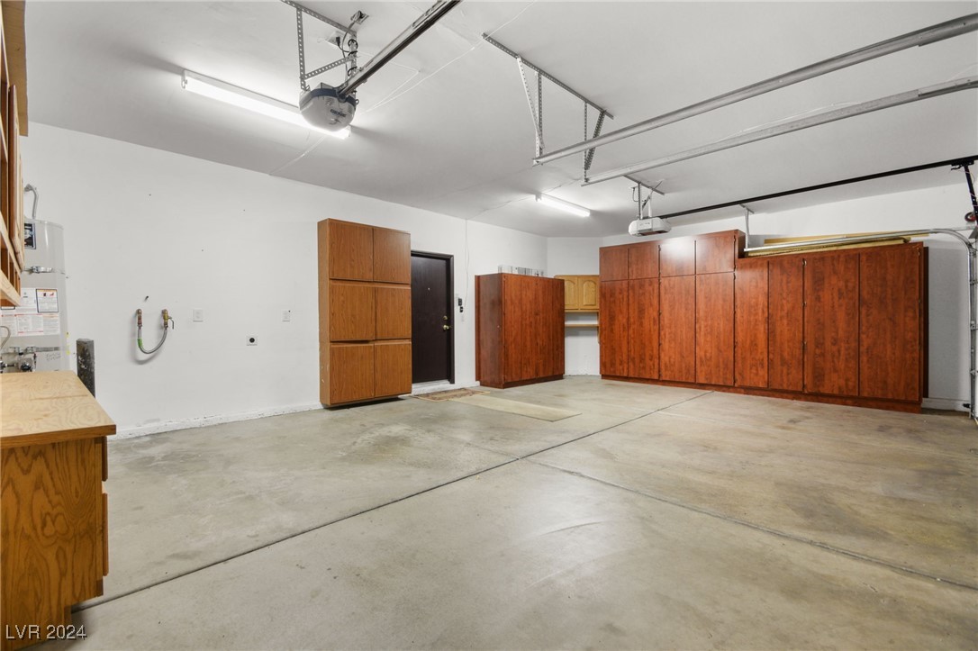 8093 Mosaic Harbor Avenue