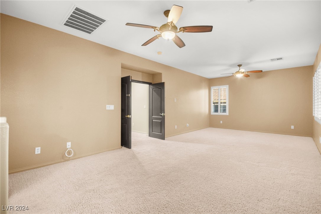 8093 Mosaic Harbor Avenue