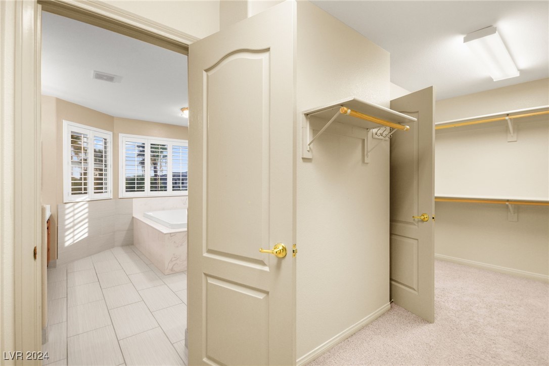 8093 Mosaic Harbor Avenue