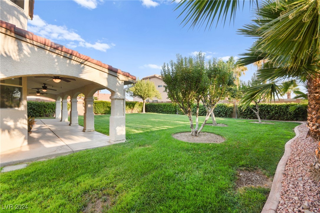 8093 Mosaic Harbor Avenue