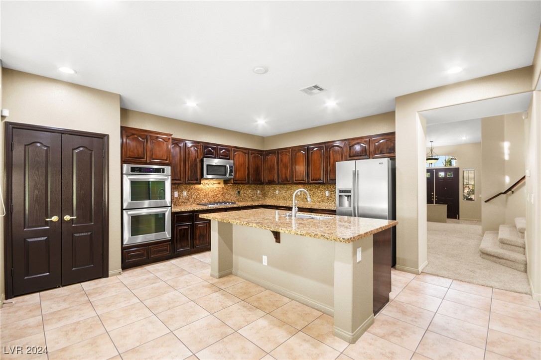 8093 Mosaic Harbor Avenue