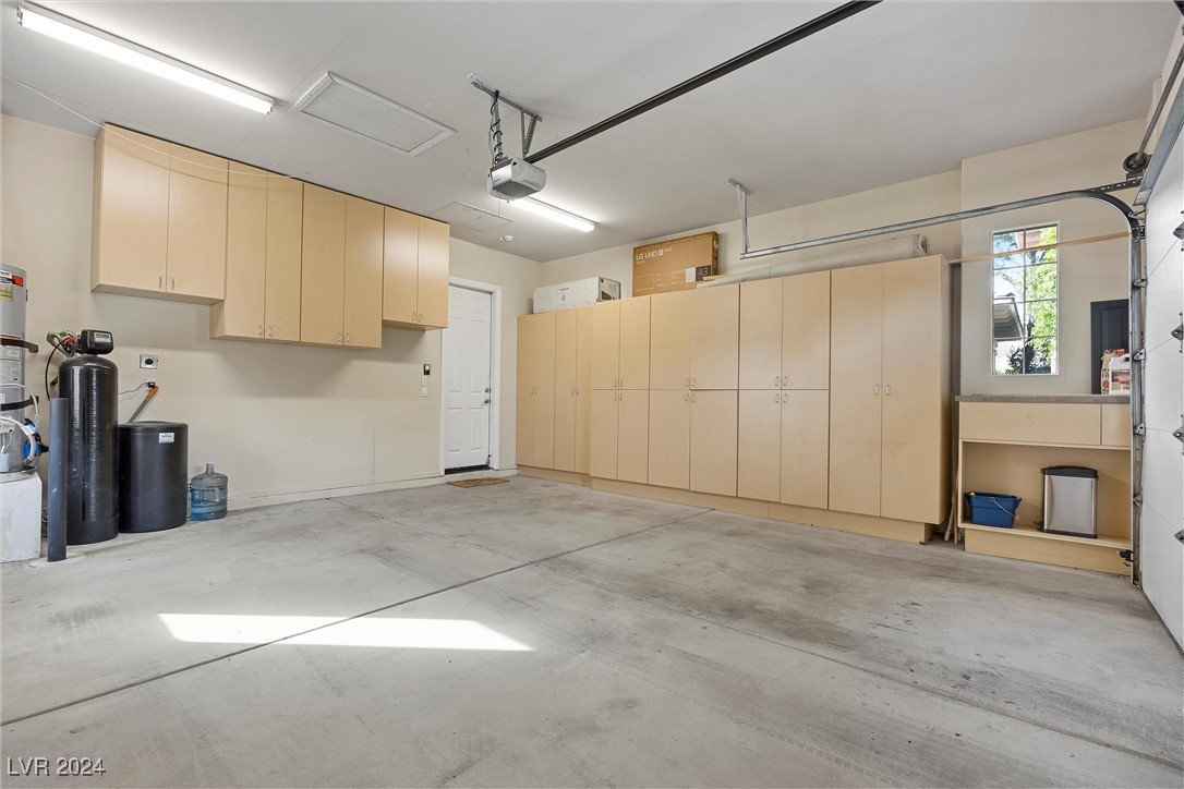 209 North Royal Ascot Drive