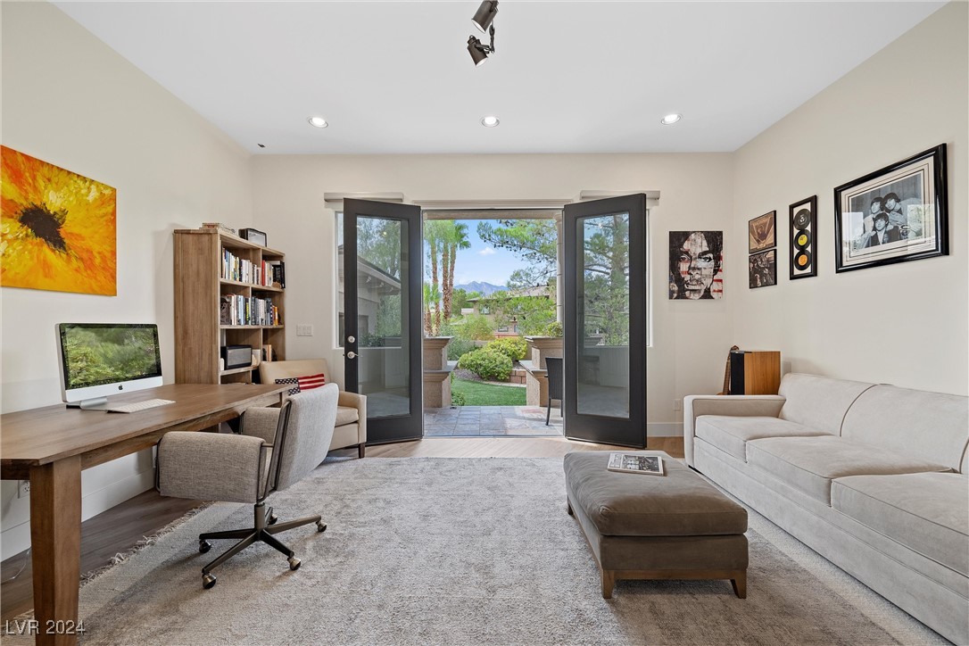 209 North Royal Ascot Drive