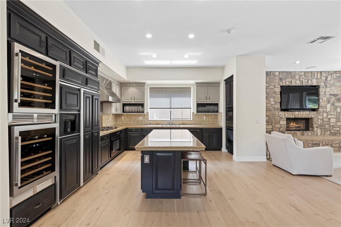 209 North Royal Ascot Drive