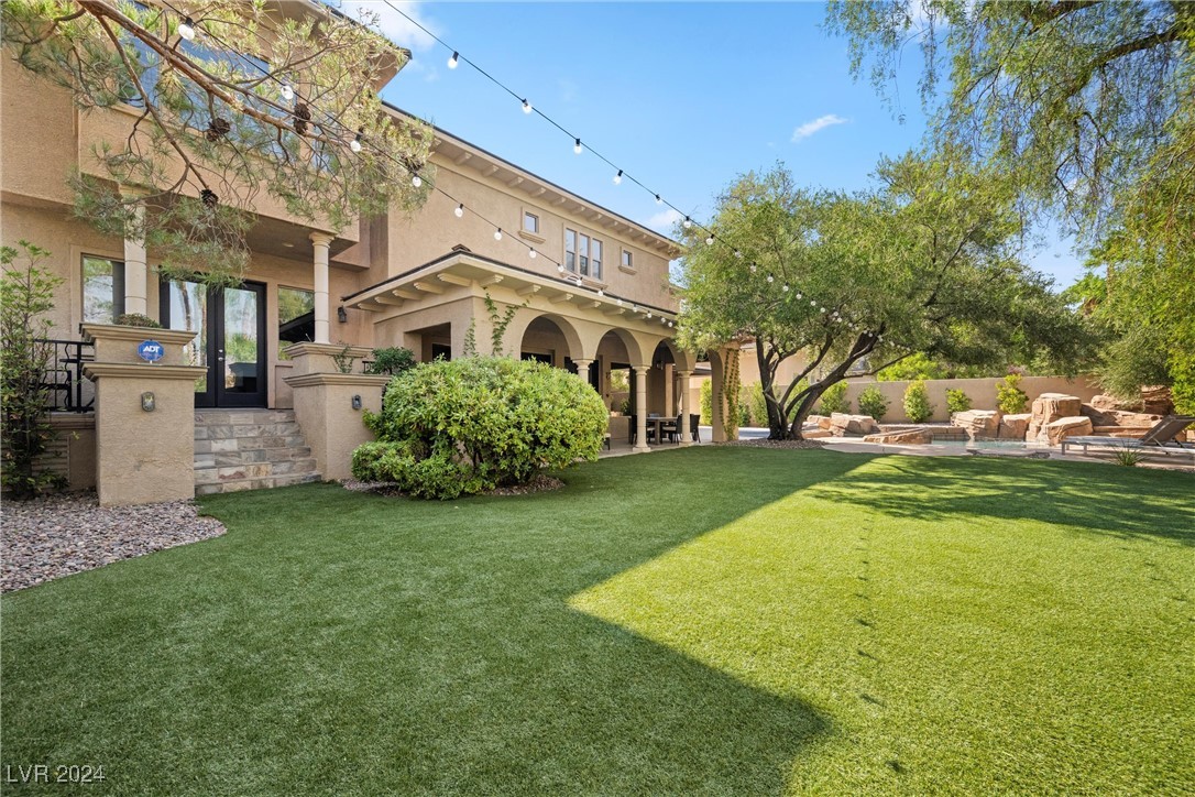 209 North Royal Ascot Drive