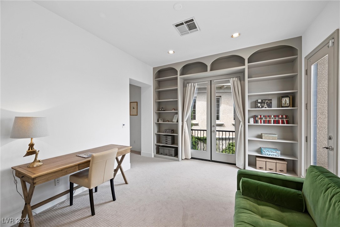 209 North Royal Ascot Drive