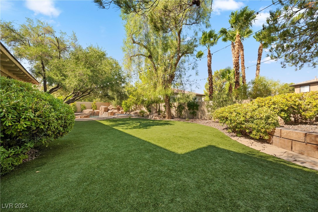 209 North Royal Ascot Drive