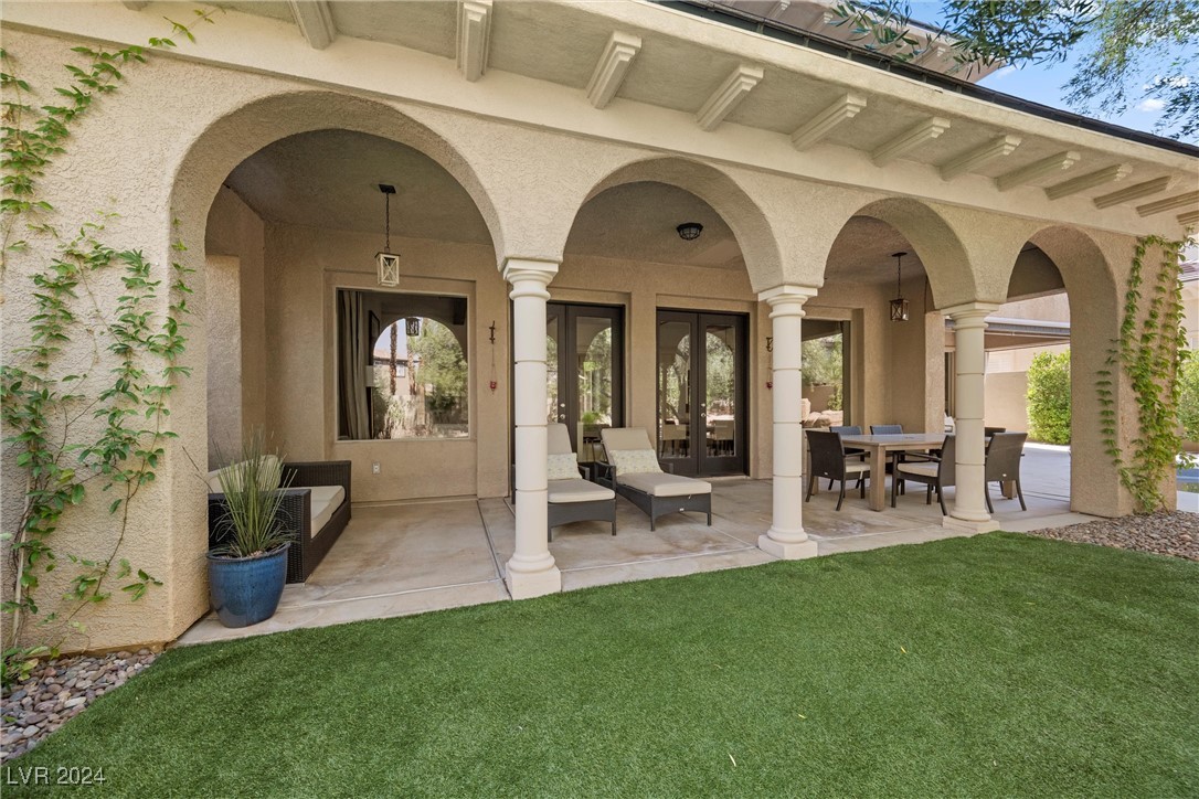209 North Royal Ascot Drive