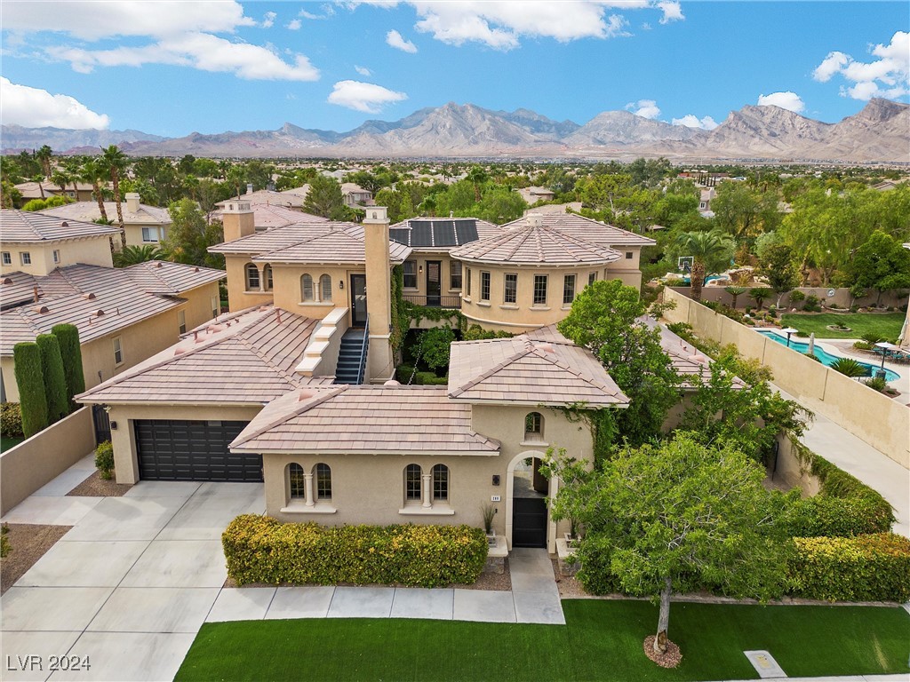 209 North Royal Ascot Drive