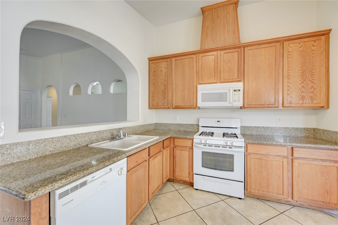 6536 Flatwoods Bay Court