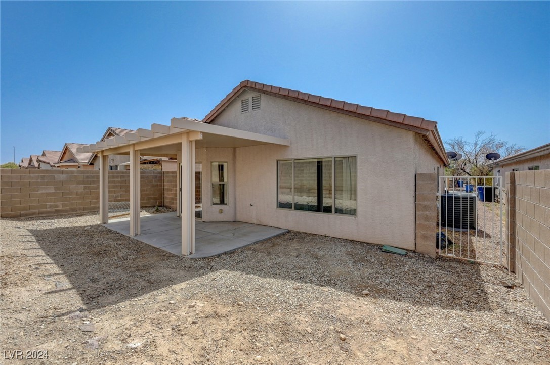 6536 Flatwoods Bay Court