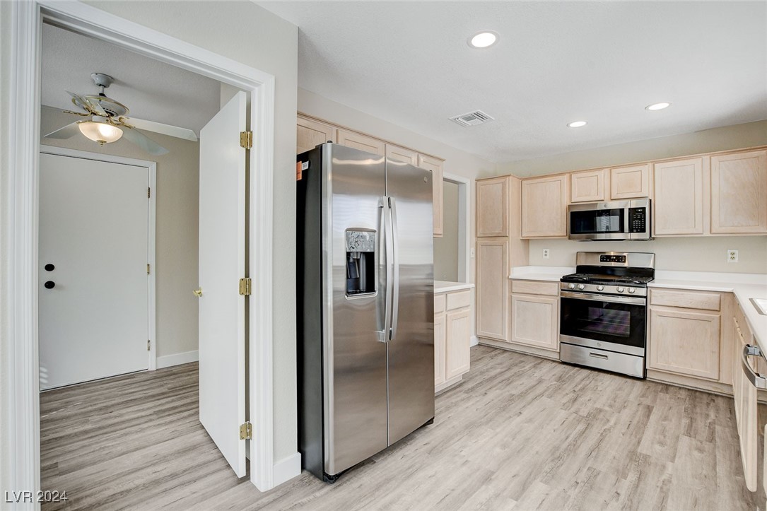 9513 Sundial Drive