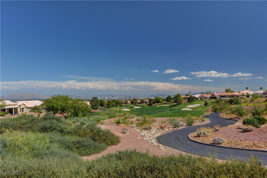 9513 Sundial Drive