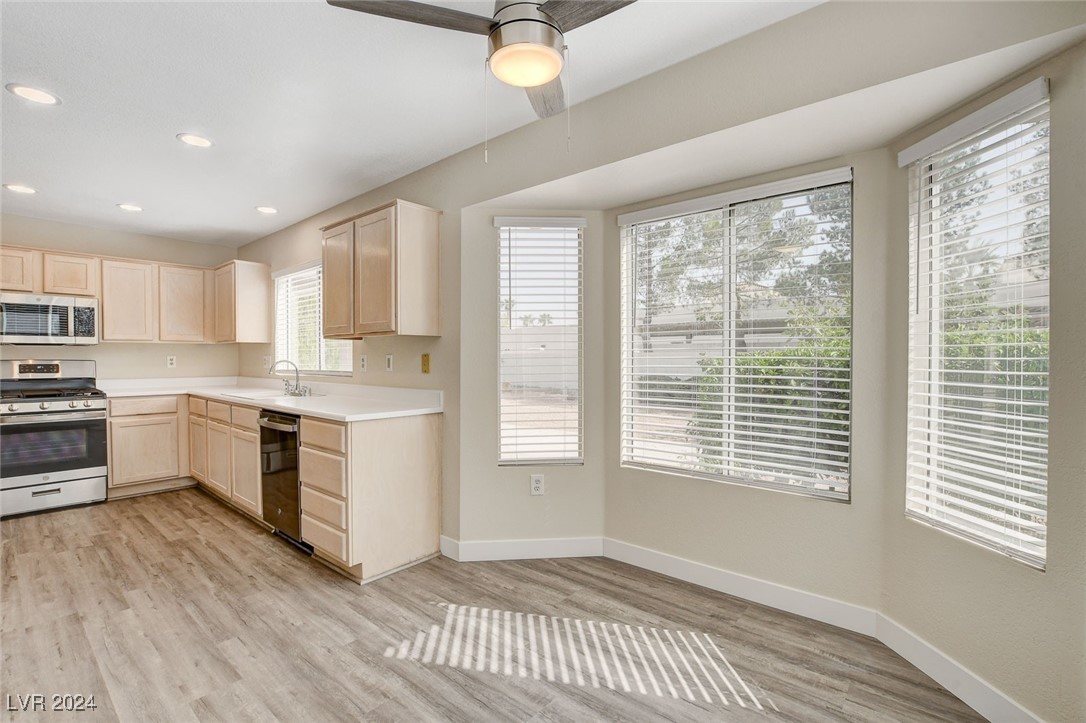 9513 Sundial Drive