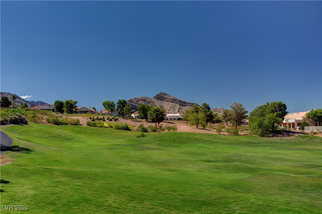 9513 Sundial Drive