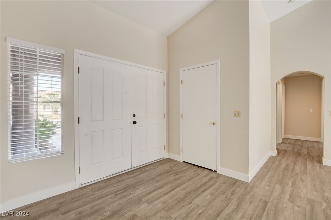 9513 Sundial Drive