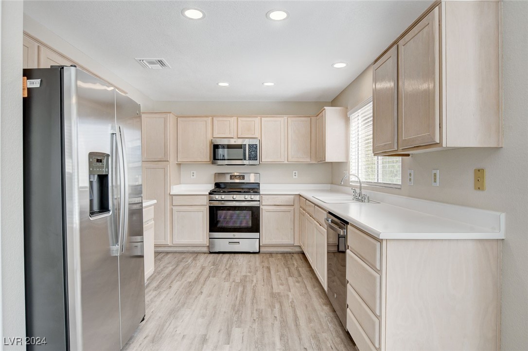 9513 Sundial Drive