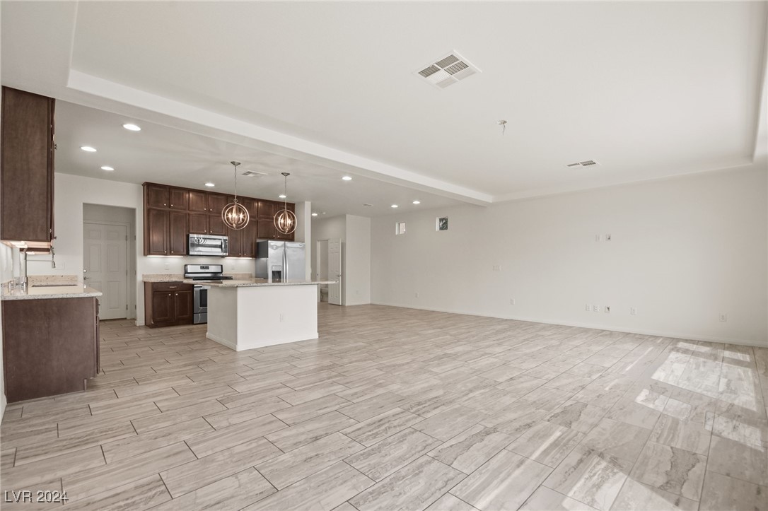 5579 Brimstone Hill Avenue