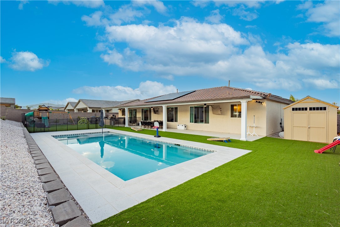 4729 North Park Street