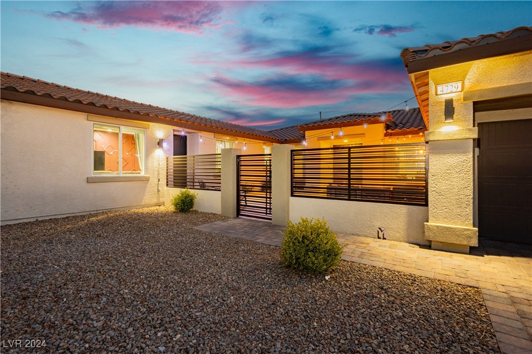 4729 North Park Street