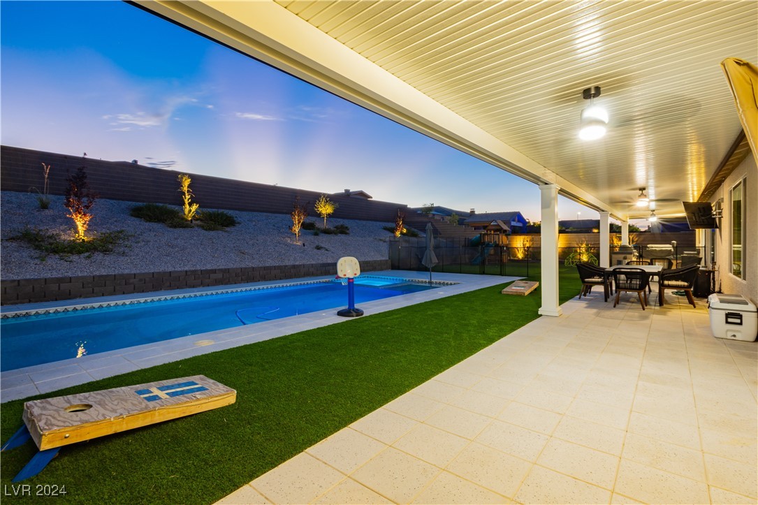 4729 North Park Street