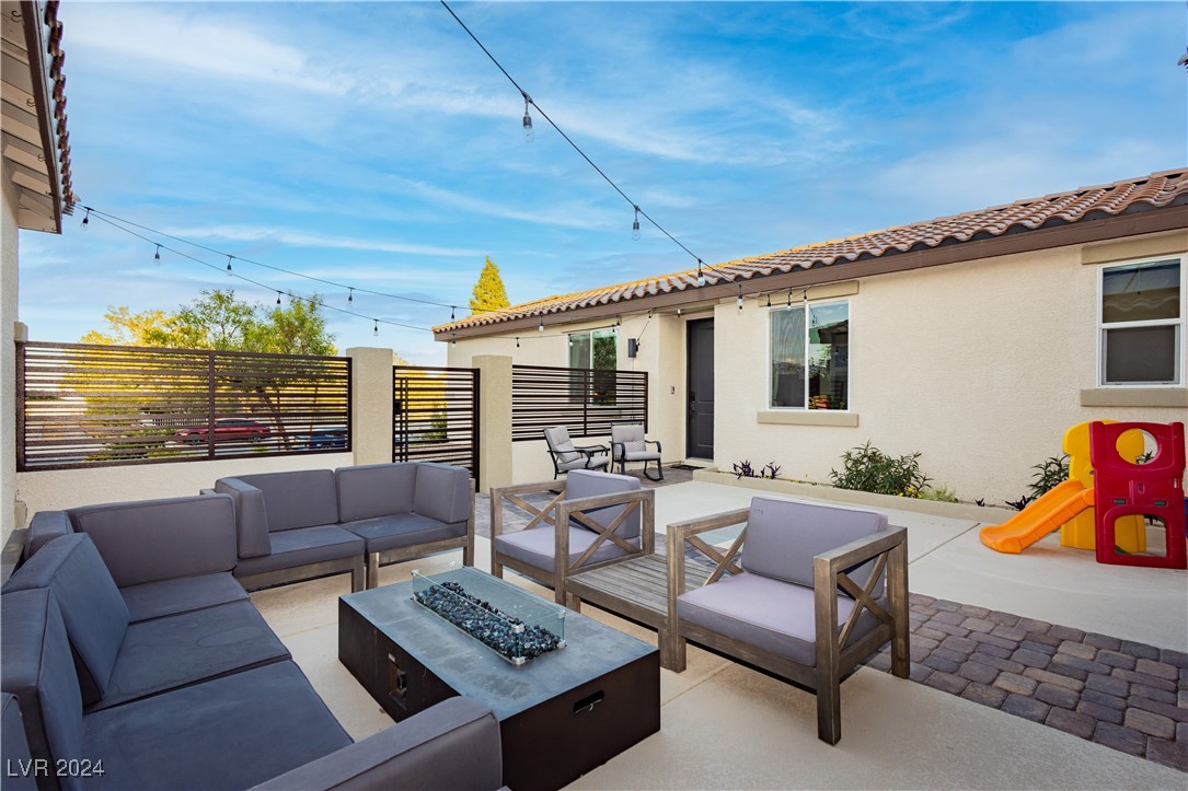 4729 North Park Street