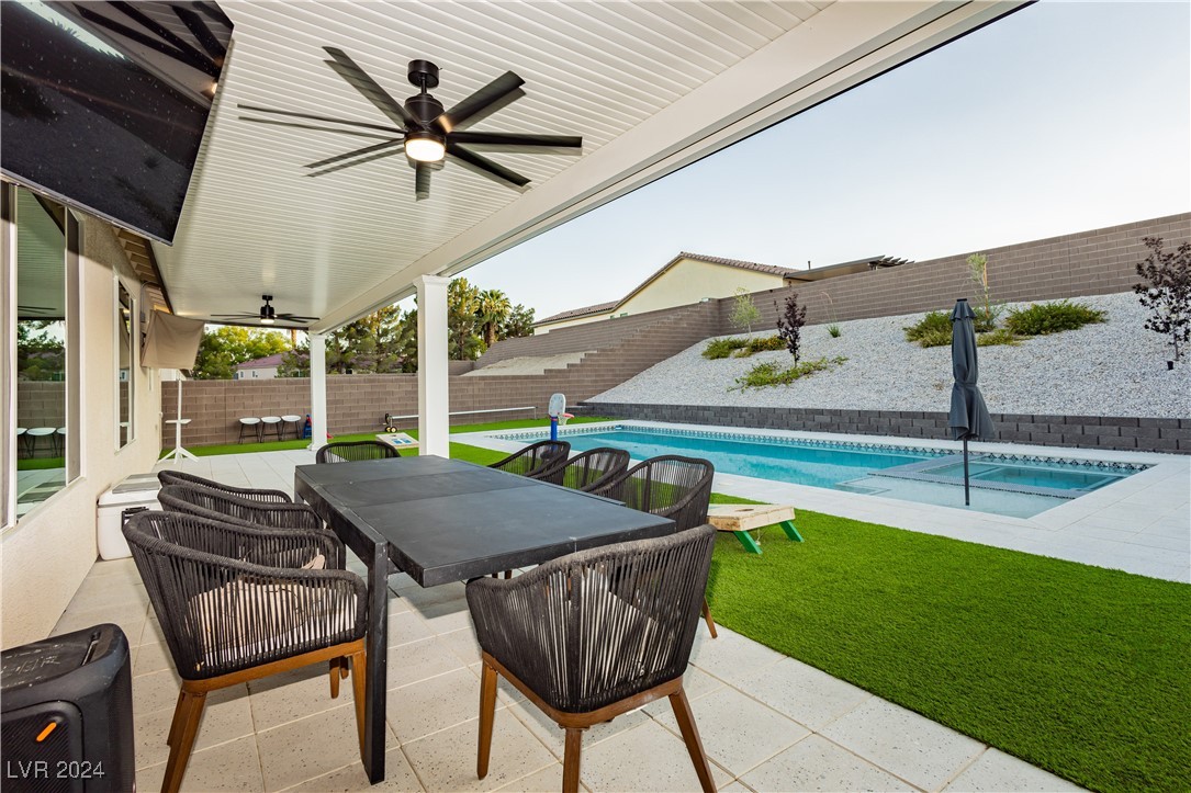 4729 North Park Street