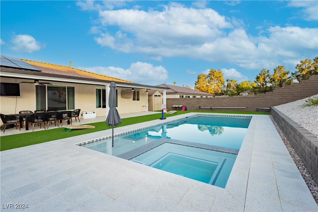 4729 North Park Street