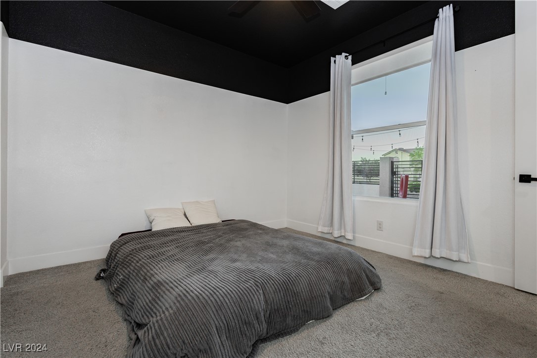 4729 North Park Street