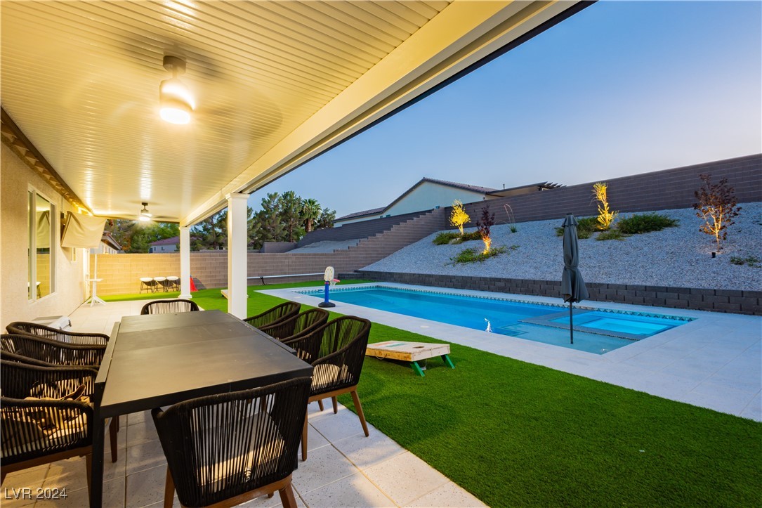 4729 North Park Street