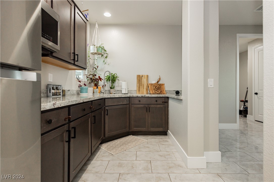 4729 North Park Street