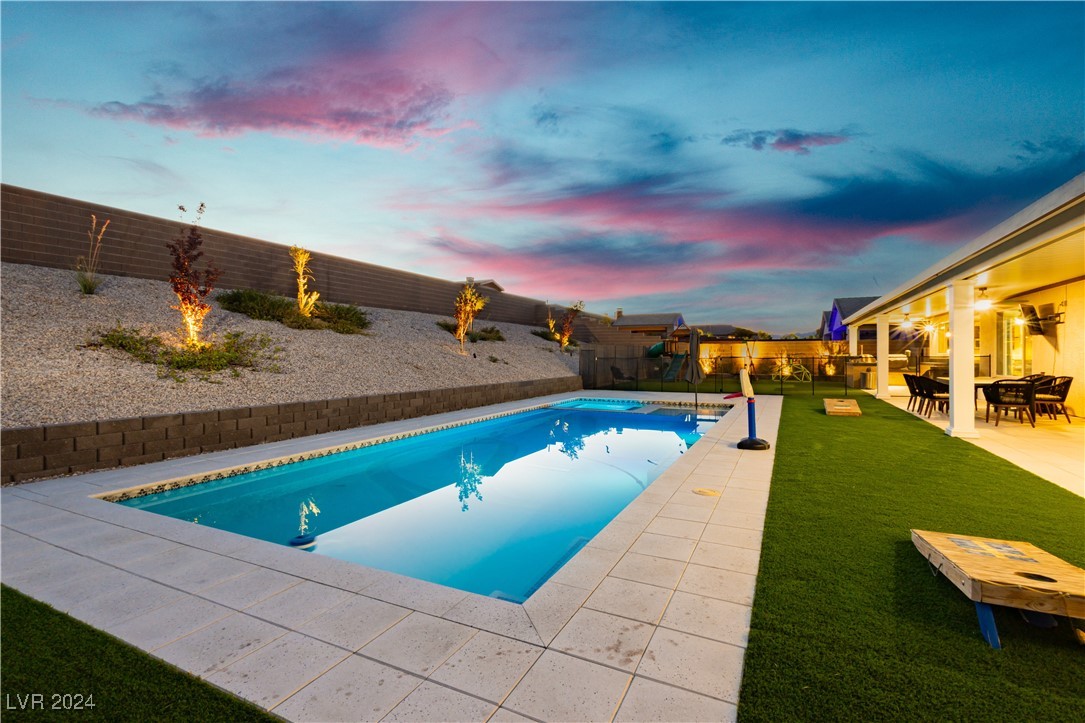 4729 North Park Street