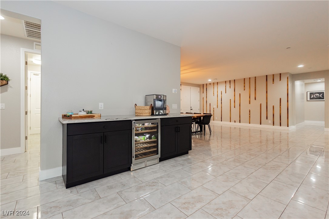 4729 North Park Street