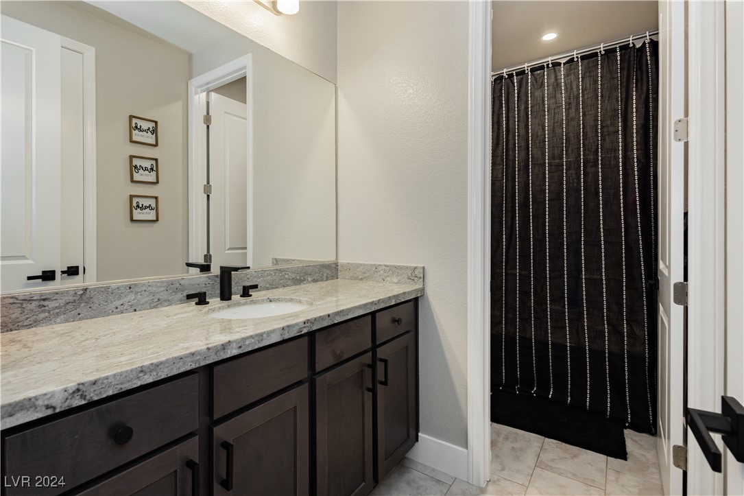 4729 North Park Street