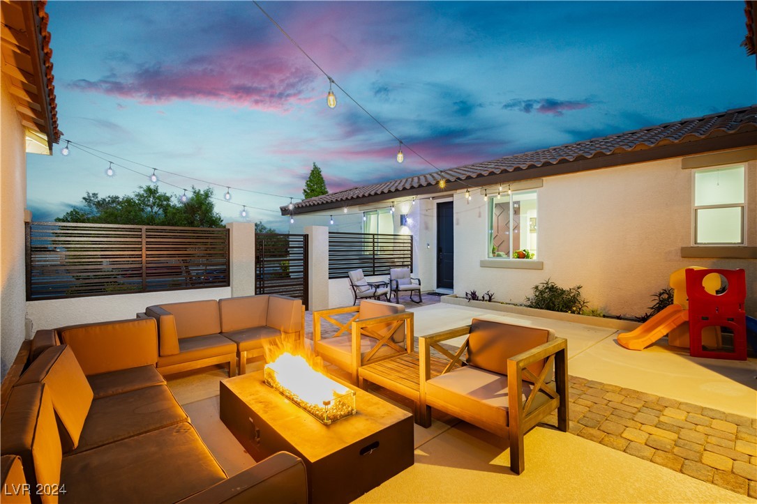 4729 North Park Street