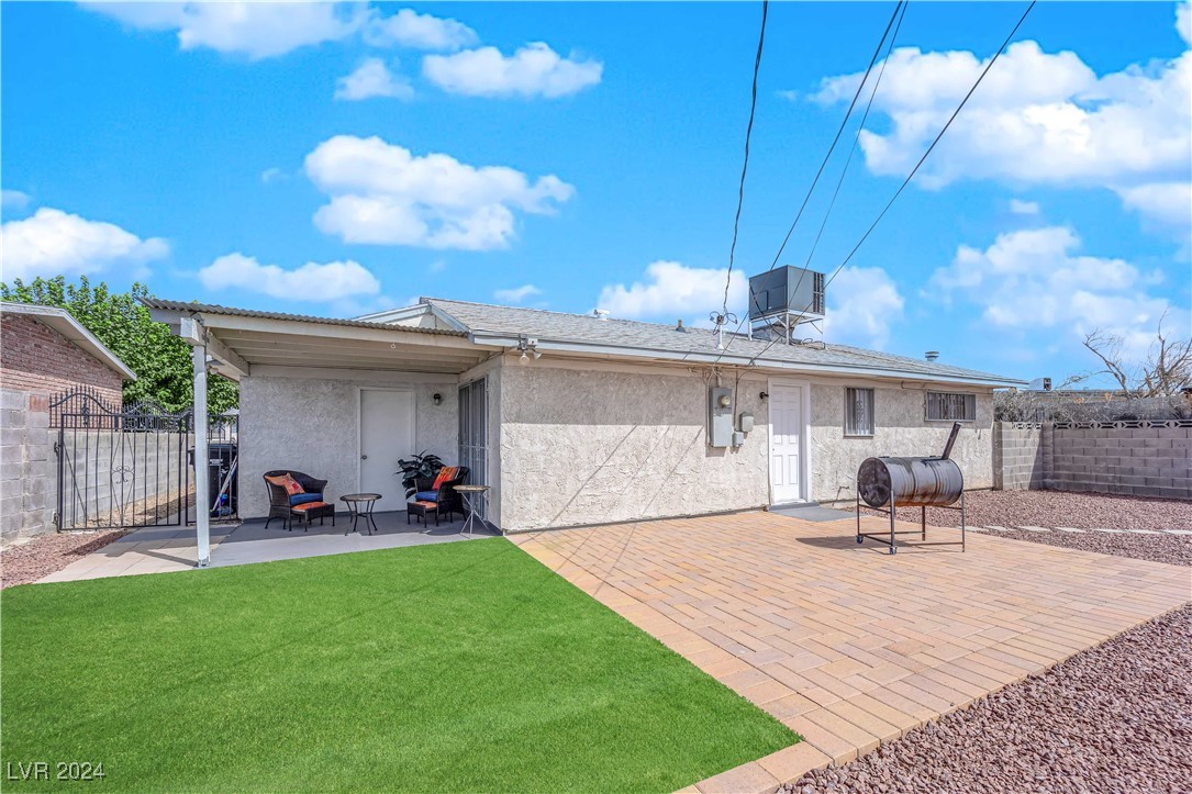 633 Hause Avenue