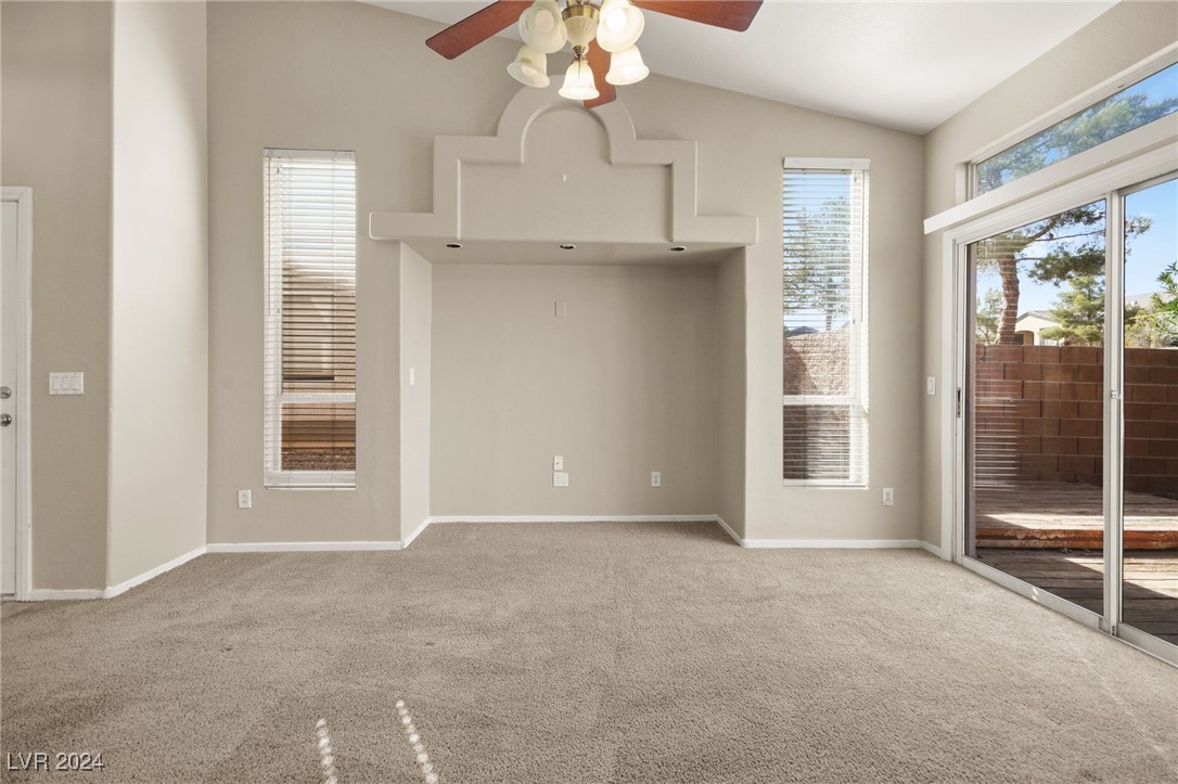 1912 Fossil Butte Way