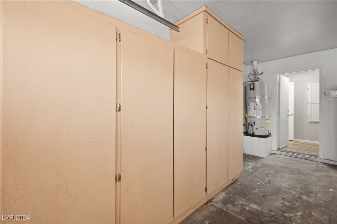 1912 Fossil Butte Way