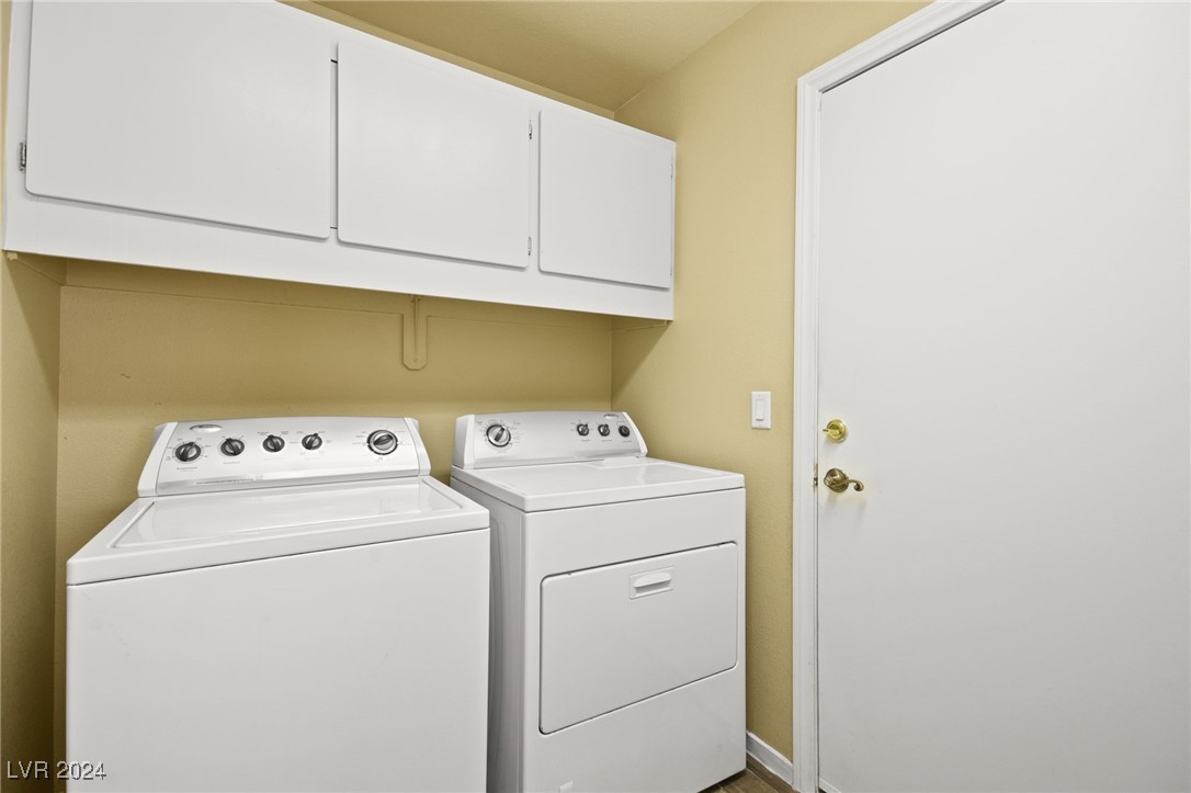 1912 Fossil Butte Way