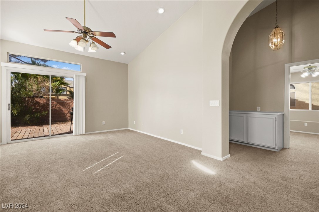 1912 Fossil Butte Way