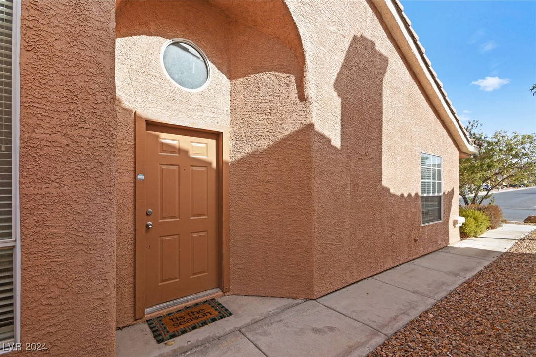 1912 Fossil Butte Way