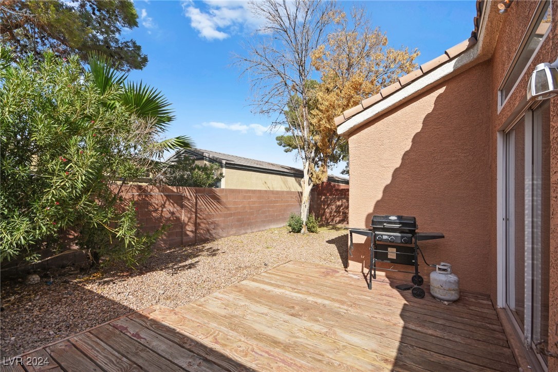 1912 Fossil Butte Way