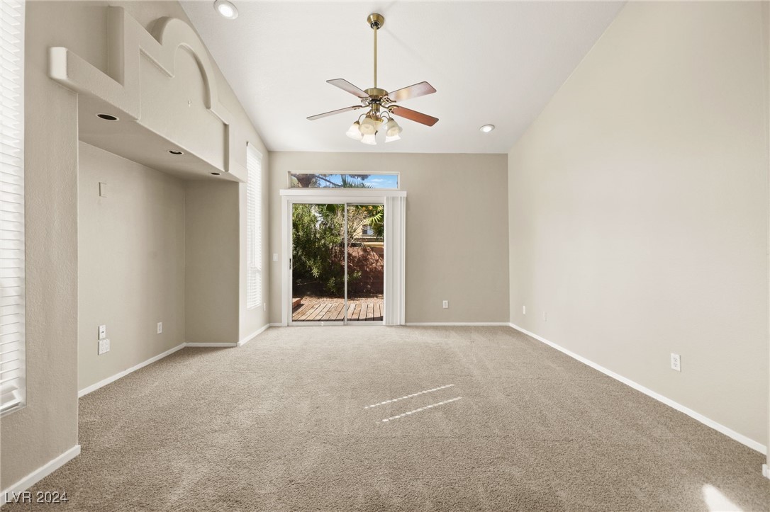 1912 Fossil Butte Way