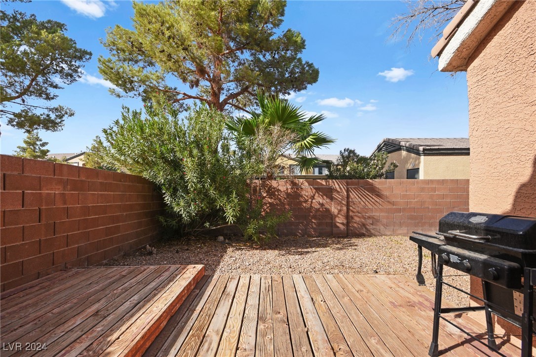 1912 Fossil Butte Way