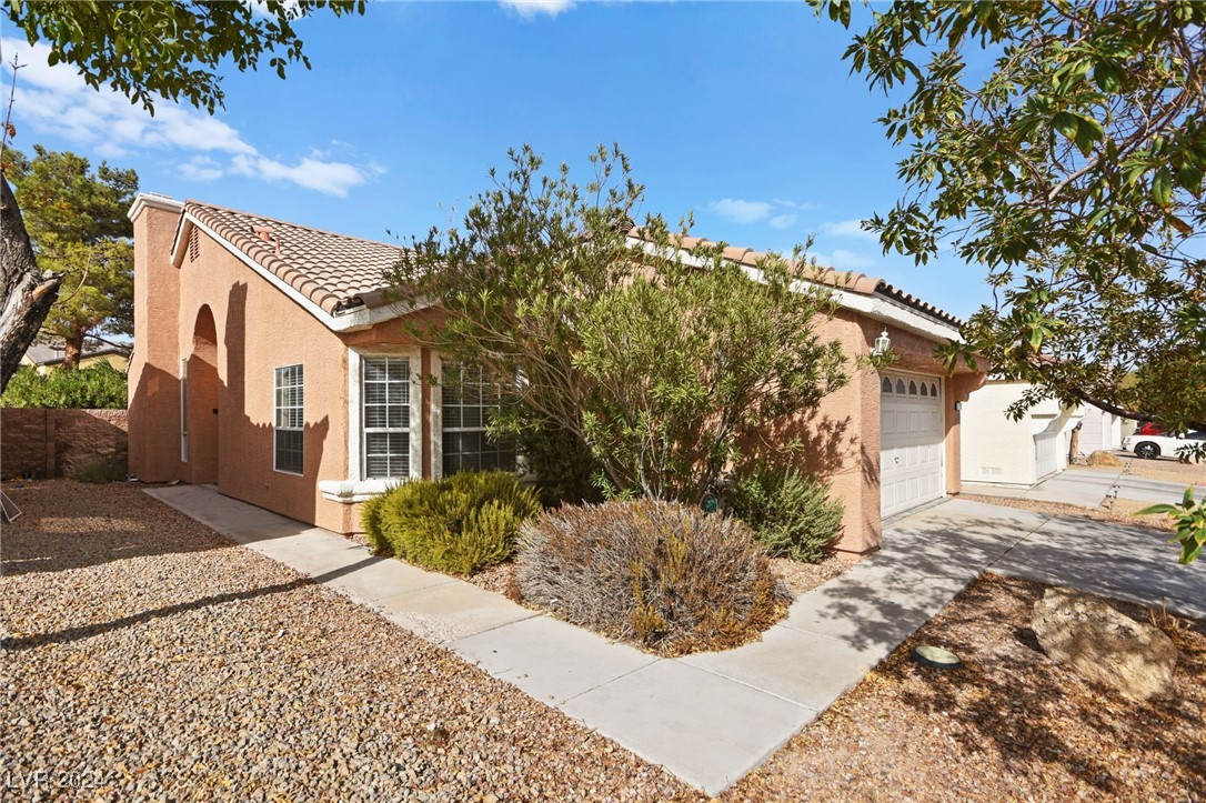 1912 Fossil Butte Way