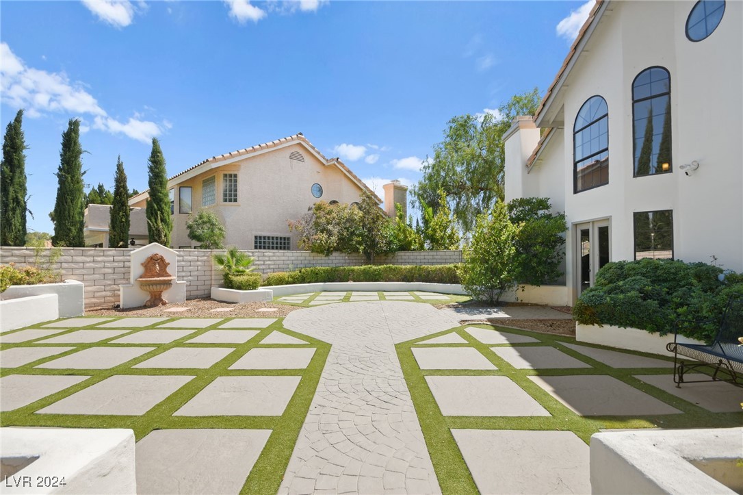 9612 Runaway Court