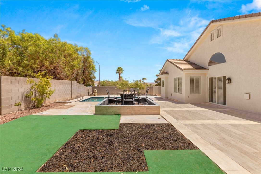 4190 Squaw Creek Court